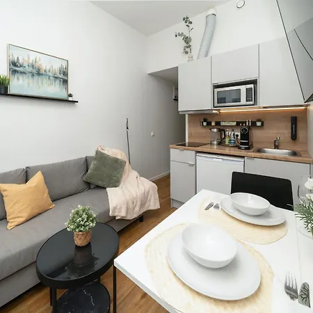 Stylish Smart Apartman